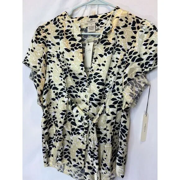 Vertigo Paris‎ Medium NWT Cheetah Puzzle Printed Flutter Sleeve Blouse MSRP $160 - Picture 2 of 4
